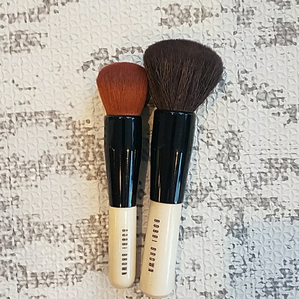 Bobbi Brown makeup brushes